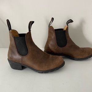 Blundstone 1673 Antique Brown US 9 EU 39. Gently worn!
